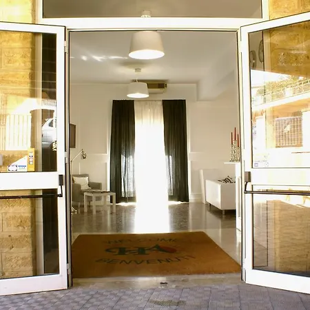 Amici Hotel