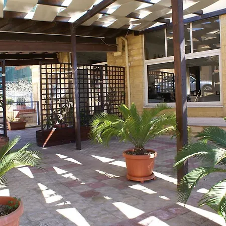 Amici Hotel